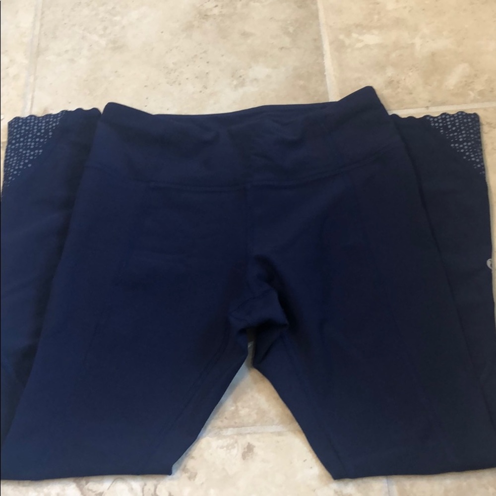 Lululemon size 4 workout leggings